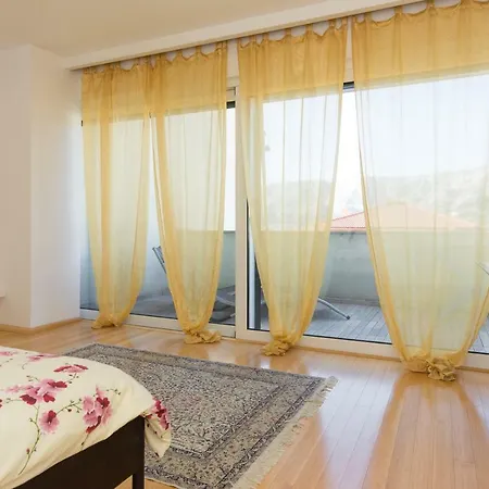Apartment Ddd *